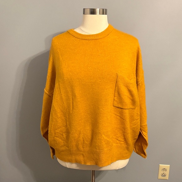 Zenana Outfitters Sweaters - Zenana Outfitters Mustard/Bright Gold Crewneck Sweater with Pocket